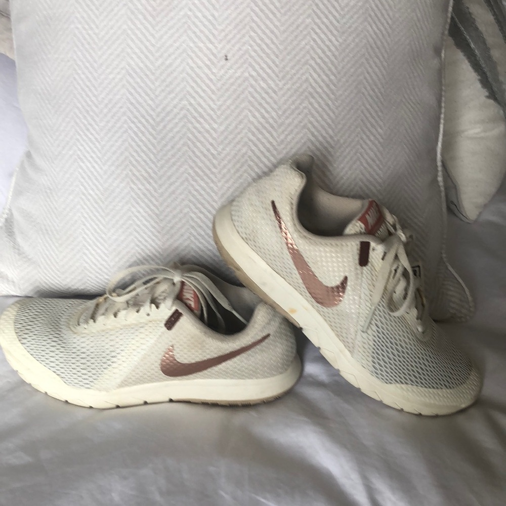 Athletic shoes-has some stains minimal wear